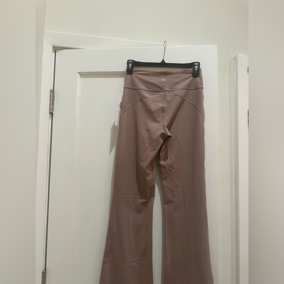 Lululemon Groove Nulu High-Rised Flare Pant Ashen Rose - Picture 4 of 7